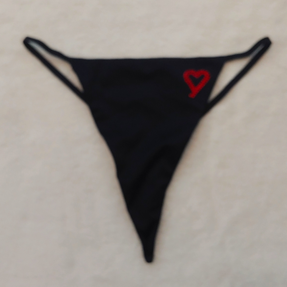Victoria's Secret Very Sexy Black V-String, Medium NWOT